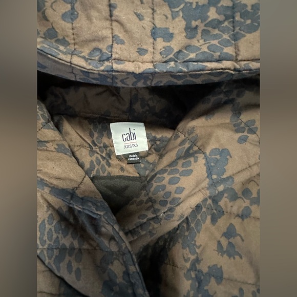 EUC Cabi Puffer Snakeskin Jacket women’s XXS/XS - Picture 2 of 5